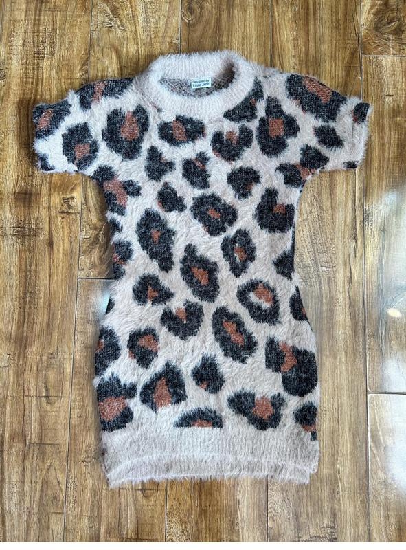 Cozy leopard dress, flat